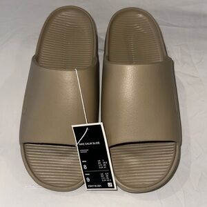 Nike Calm Slide